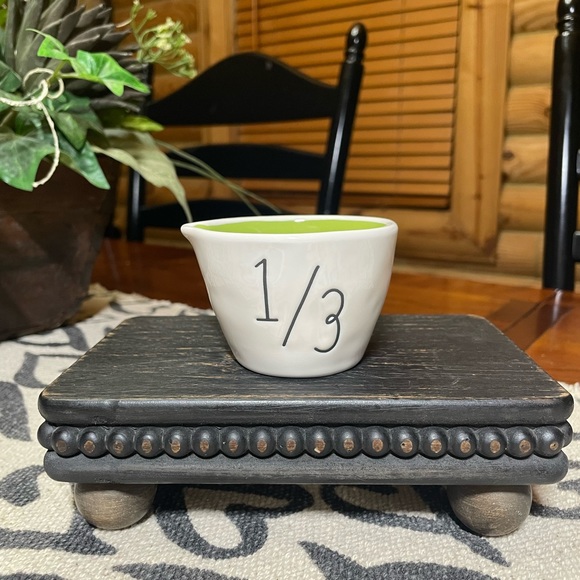 DISNEY PRINCESS Rae Dunn Measuring Cups - Picture 9 of 14